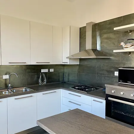 Centro Lagrange 29 *