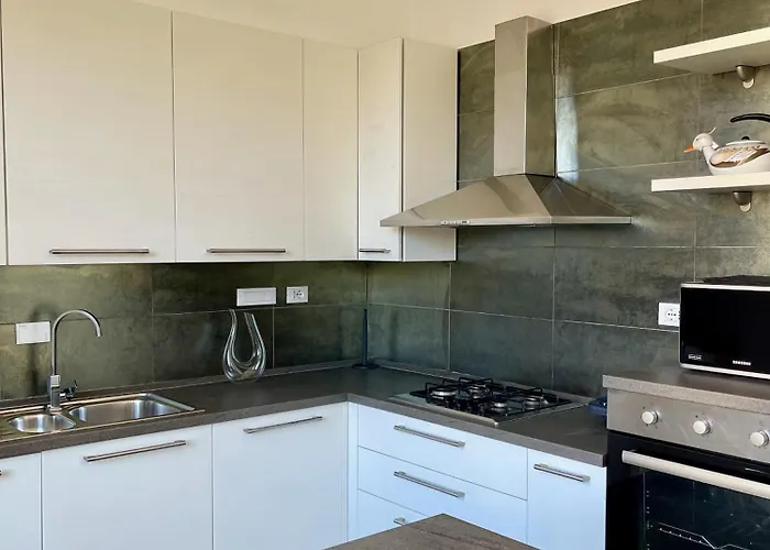 Centro Lagrange 29 *