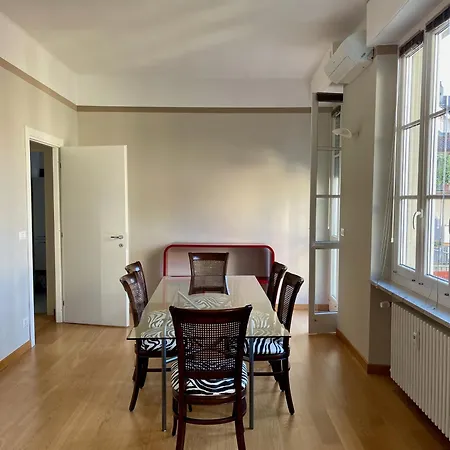 Centro Lagrange 29 *